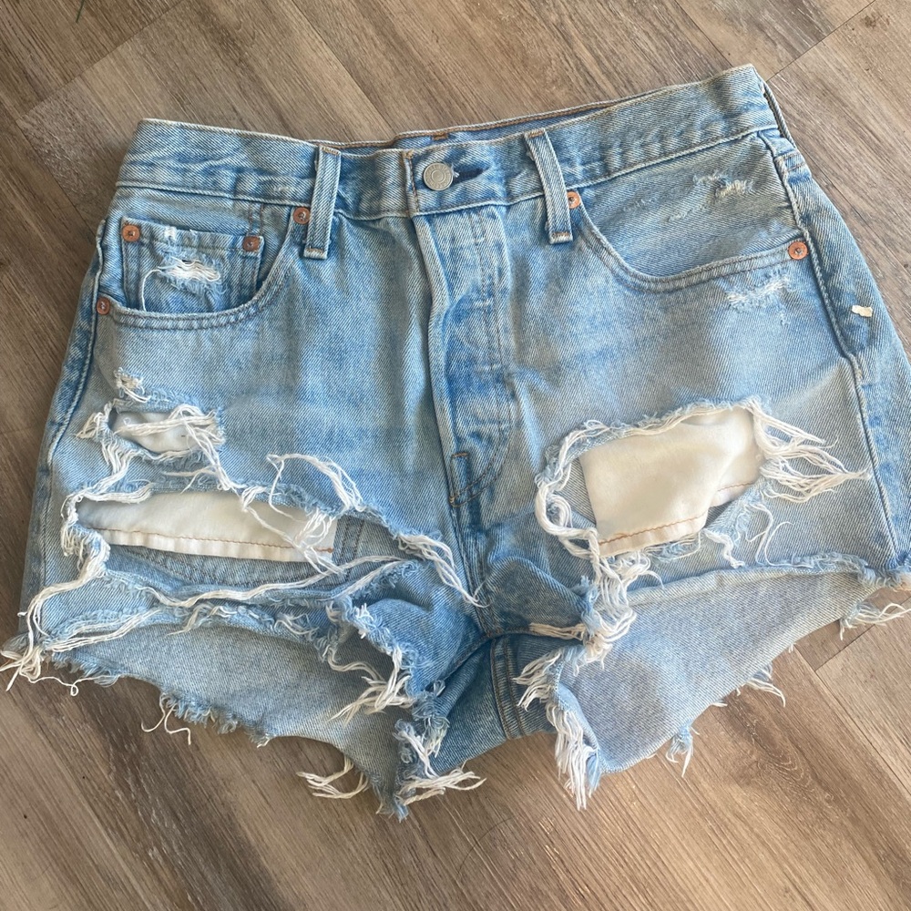 FREE PEOPLE Levi’s Premium 501 High Rise Denim Shorts Size 28W
